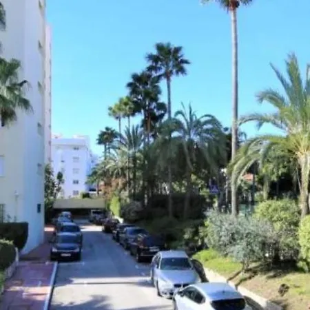 Puerto Paraiso Estepona Port Exterior photo